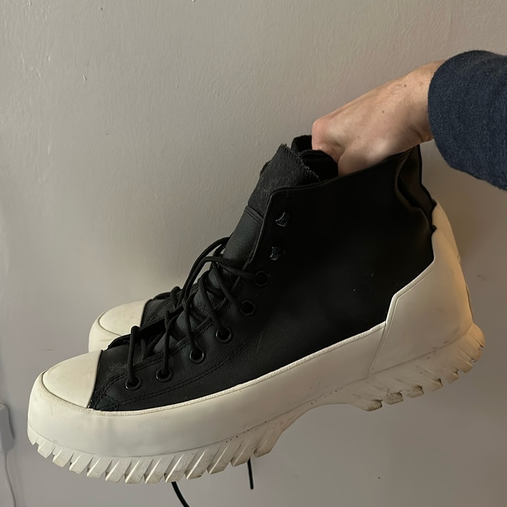Black and White High-Top Sneakers Converse Weather Counter Climate Chunky Soles